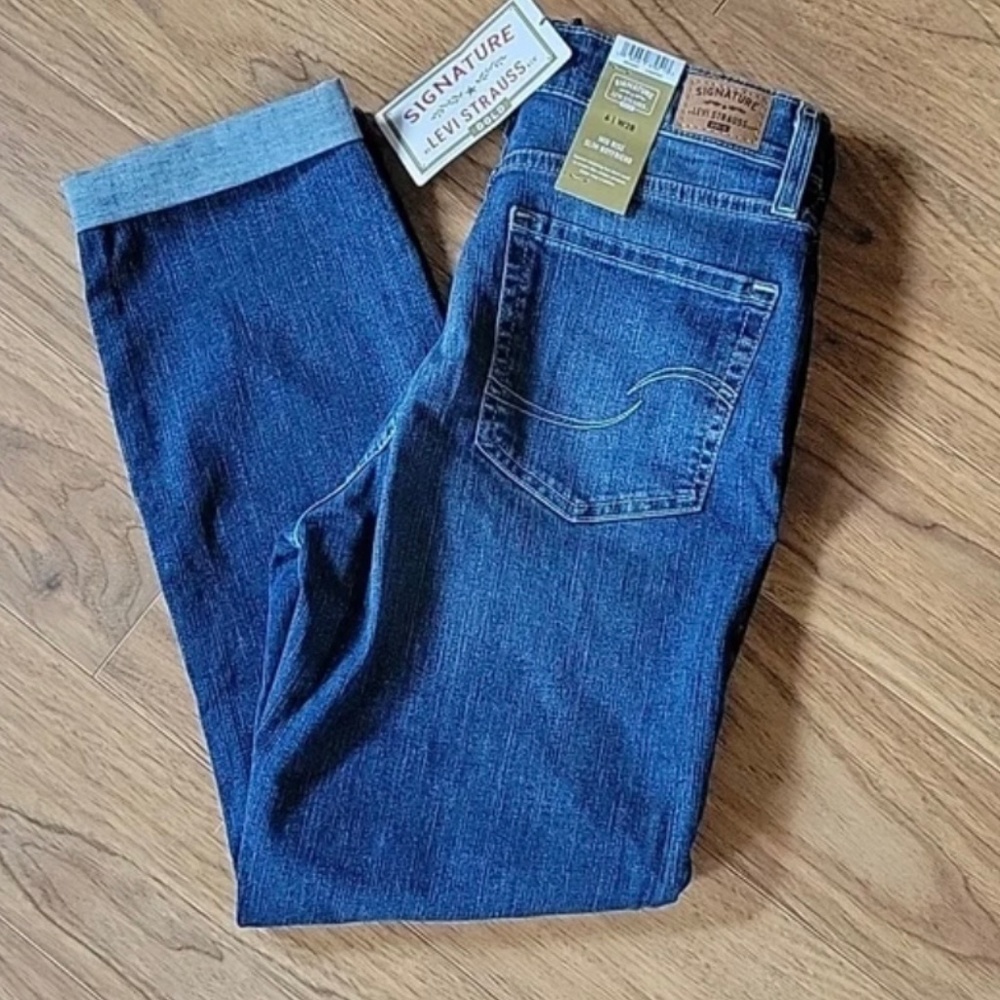 Levi's